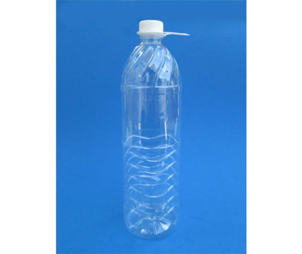 Chai nước suối 1,5 lít