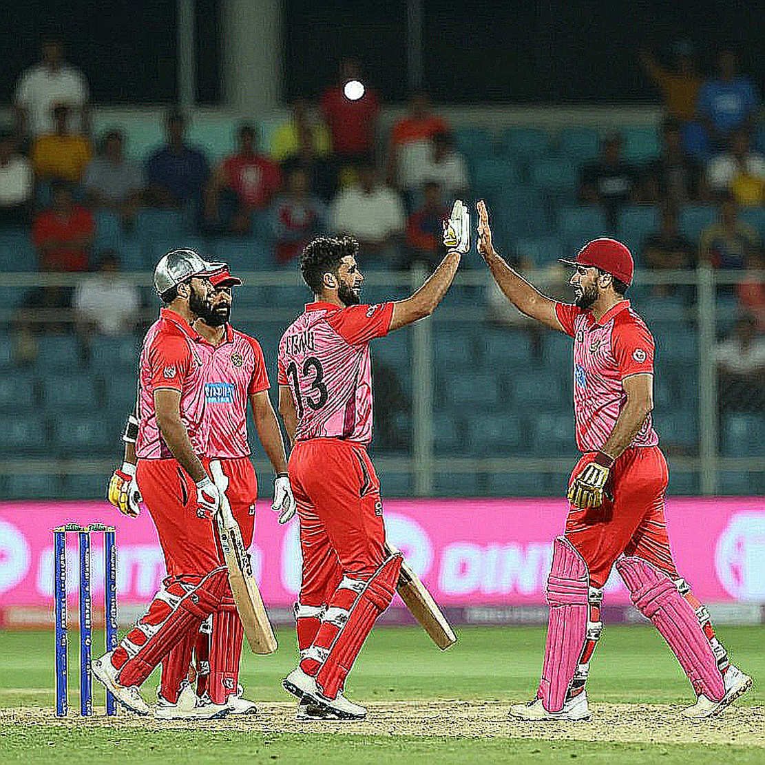 শাদাবের ১১৩* আর পাকিস্তানের অনুপস্থিত স্তর: সংকট বোলিংয়ে নয়, ব্যাটিংয়ে